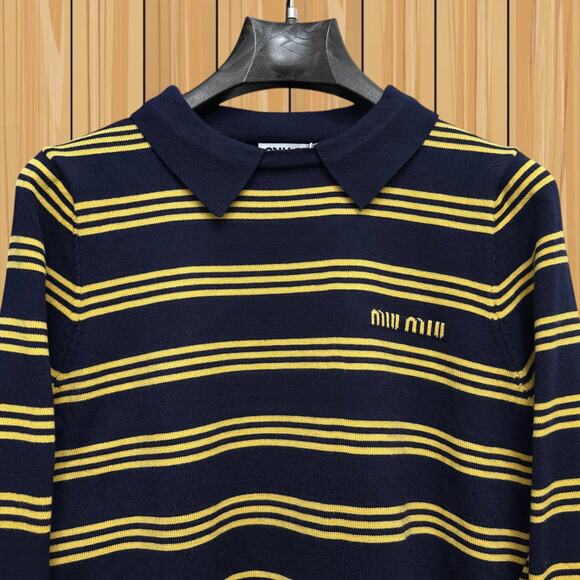 Women's Miu Miu Classic Long Sleeve - Picture 4 of 4